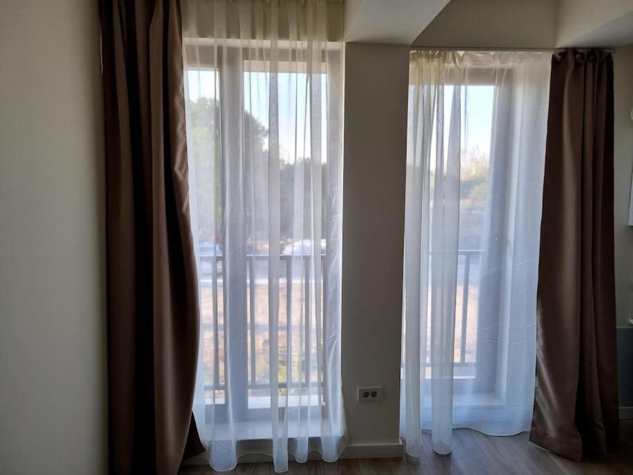 Apartament Cwa 1 Aeroport Otopeni Eksteriør bilde